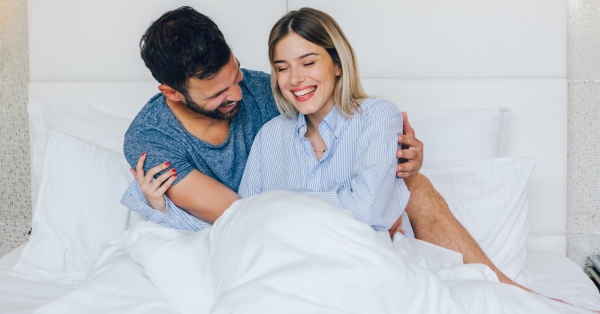 5 טריקים פשוטים להצית מחדש את התשוקה בזוגיות